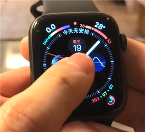 Apple Watch Series 5怎么自定义表盘