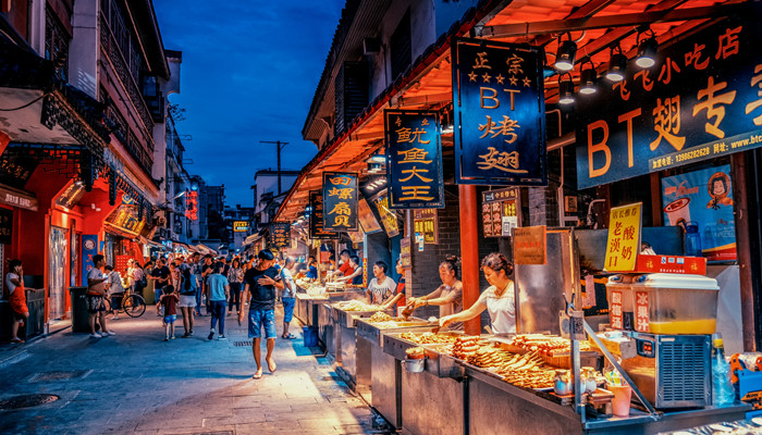 夜市最早出现在哪个朝代 哪个朝代明令允许夜市出现