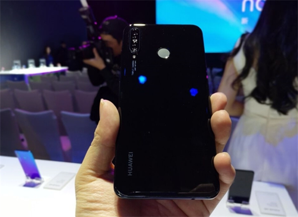 华为nova4e屏幕尺寸多大