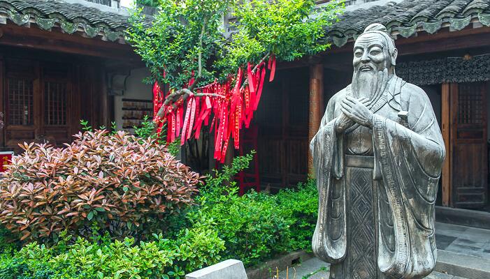 与论语有关的成语 与论语有关的成语有哪些 与论语有关的成语 与论语有关的成语有哪些