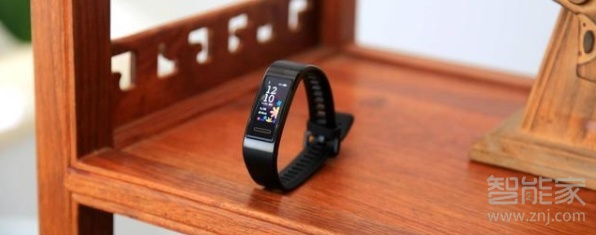 手环4Pro怎么更换表带