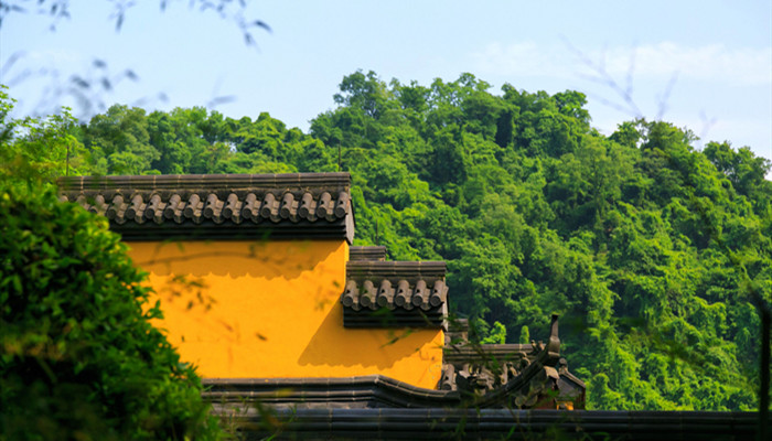 深山寺庙的唯美诗句 深山寺庙的唯美句子