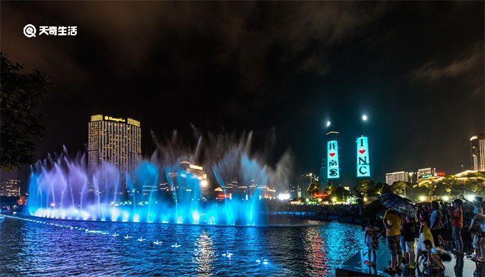 秋水广场几点开始喷水 秋水广场喷泉几点钟开放