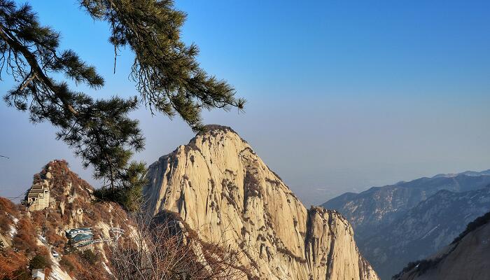 古诗咏华山古诗带拼音 咏华山古诗原文带拼音版