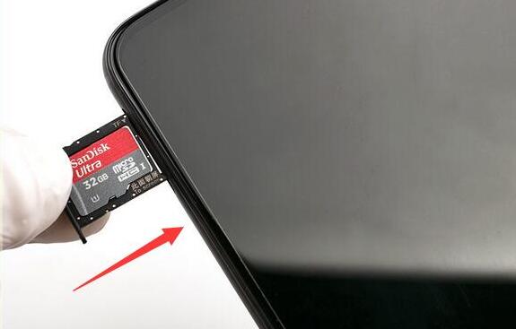 荣耀畅玩8a怎么插卡