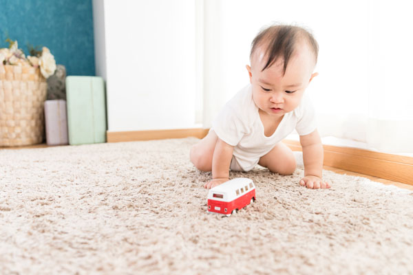 婴幼儿乱扔玩具怎么教育 孩子总是乱扔玩具怎么办