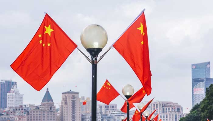 描写红旗的优美段落 描写红旗的片段 