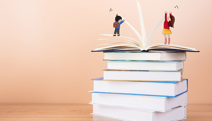 圣人不凝滞于物而能与世推移翻译 圣人不凝滞于物而能与世推移的意思