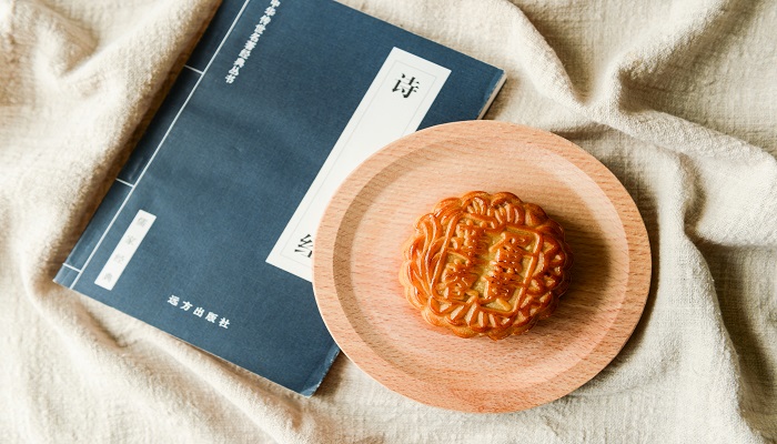 金龟换酒是哪两位诗人 金龟换酒是哪两位诗人相遇