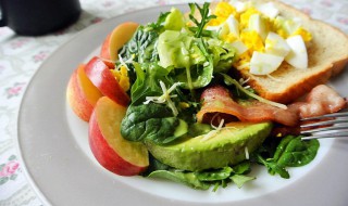 如何做好吃的沙拉 做的时候有什么要加入什么