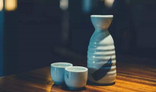 劝君更尽一杯酒原文 此诗是怎么进行赏析的