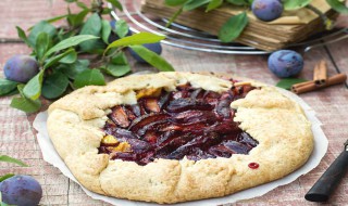 李子馅饼怎么做 李子馅饼做法