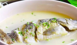 砂仁鲫鱼汤 做鲫鱼汤的方法