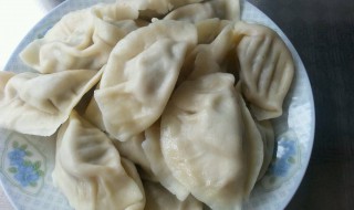 东北酸菜馅饺子的做法 东北酸菜馅饺子的具体做法步骤