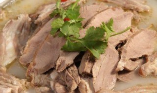 酸辣羊肉汤锅的做法 做酸辣羊肉汤锅的步骤