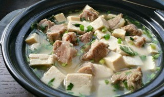 羊肉炖豆腐的家常做法 羊肉炖豆腐怎么做