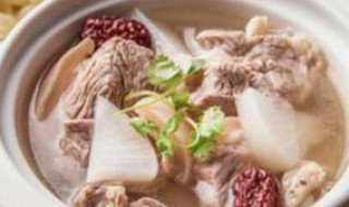 炖牛肉汤的做法及配料 炖牛肉汤的做法和配料