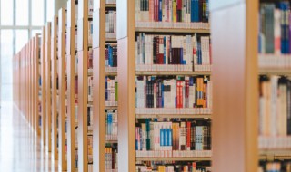 诸葛亮草船借箭概括 诸葛亮草船借箭内容简介