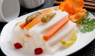 酸辣白萝卜的腌制方法 怎样腌制酸辣萝卜条