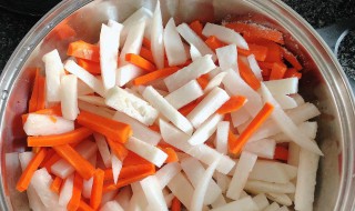 酸辣泡菜的腌制方法 具体有什么步骤