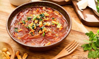 自己怎么简单做酸辣粉 简单做酸辣粉的做法