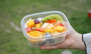 做水果捞用什么酸奶 需要怎么制作