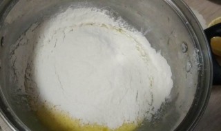 如何用电饭煲做酸奶 多久就可以食用了