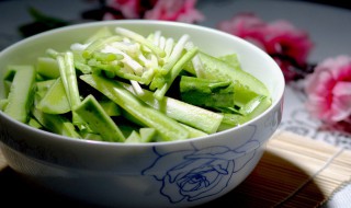 酸辣瓜条的正宗做法 酸辣瓜条的正宗做法是什么