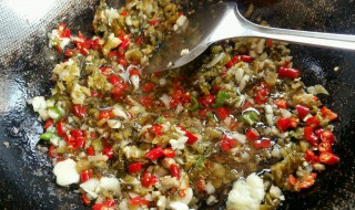 酸菜炒鱼的做法 在家怎么做好吃的酸菜炒鱼