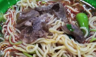 孕妇可以吃老坛酸菜牛肉面吗 孕妇可以不可以吃老坛酸菜牛肉面