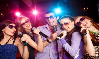 初学唱歌怎么练声 初学唱歌练声方法