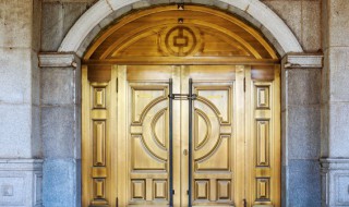 防盗门把手松动怎么调紧 防盗门把手松动如何调紧