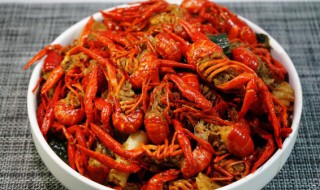 小龙虾买回来要养多久 小龙虾买回来要养的时间多久干净