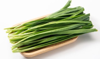 如何制作鸭血炒韭菜 鸭血炒韭菜的做法