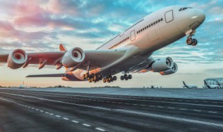 飞机在跑道上如何抬头 机在跑道上怎样抬头