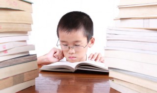 夸小孩子努力勤奋的句子 夸小孩子努力勤奋的句子有哪些