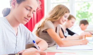 关于堆雪人的作文 怎么写关于堆雪人的作文