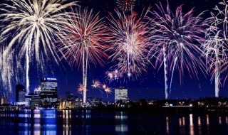 烟花的作文 有关放烟花的作文