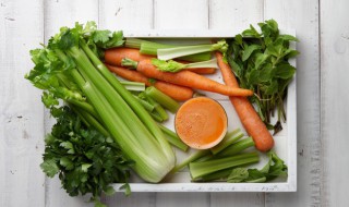 芹菜麦饭的做法 怎样做芹菜麦饭吃