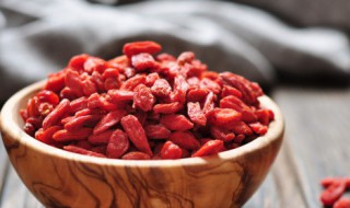 茶叶能和枸杞一起泡水喝吗 茶叶能和枸杞是否可以一起泡水喝