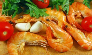 小的鲜虾怎么处理干净 小的鲜虾处理干净的方法