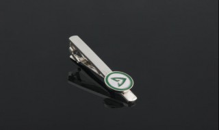 正确戴领带夹的方法 正确戴领带夹的方法简述