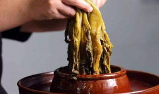 用坛子怎么做酸菜 用坛子做酸菜的方法