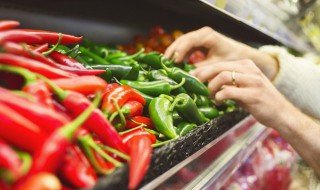 干辣椒有霉味怎么处理 干辣椒发霉了怎么办