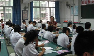 打羽毛球作文 有关打羽毛球作文范文