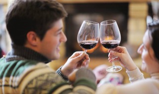 喝酒消除脸红的小技巧 有什么改善的办法