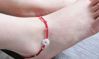 女的脚上带红绳什么意思 原来这是它的由来