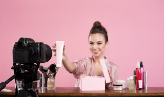 新人主播自我介绍幽默 新人主播如何幽默介绍自己