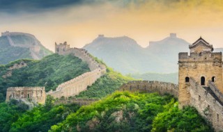 关于长城的传说故事 关于长城的传说故事有哪些
