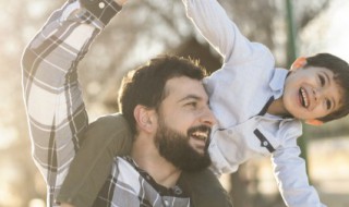 父爱如山的经典句子 父爱如山的经典唯美句子